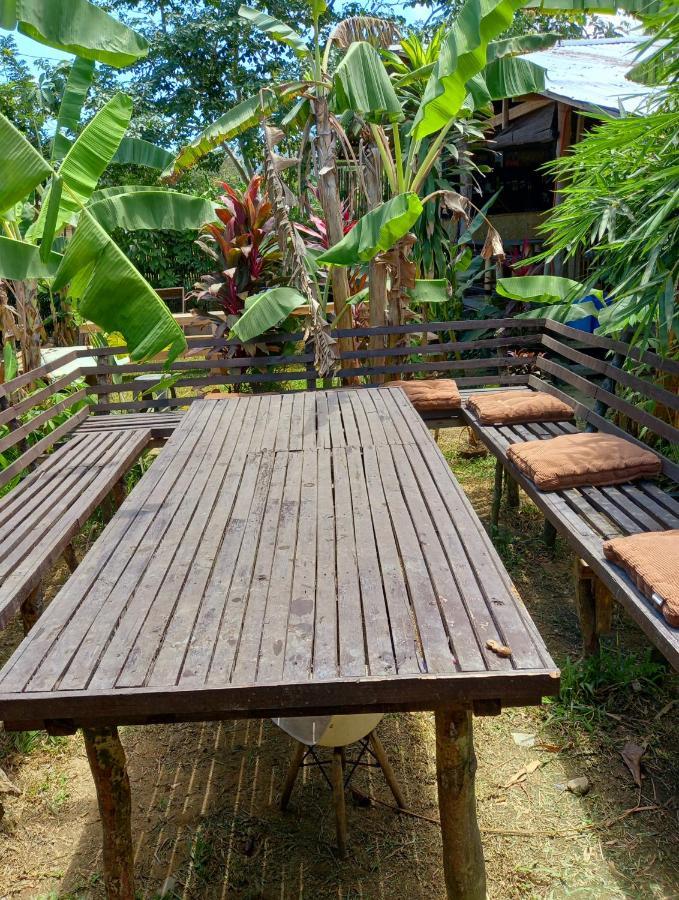 فندق Banana Grove إل نيدو المظهر الخارجي الصورة
